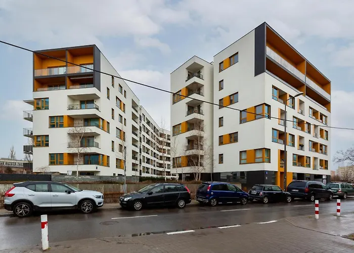 Kolorowy Goclaw Apartment By Noclegi Renters