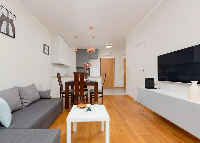 Kolorowy Goclaw Apartment By Noclegi Renters